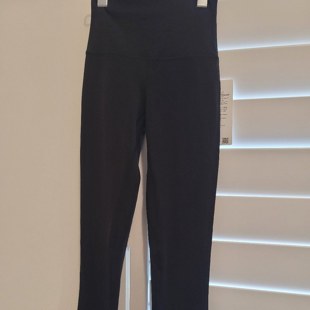 Brand New Lululemon Align Mini Flare Pant BLK NWT